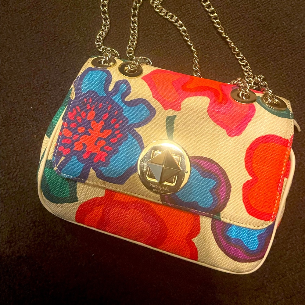 Adorable cross body Kate spade